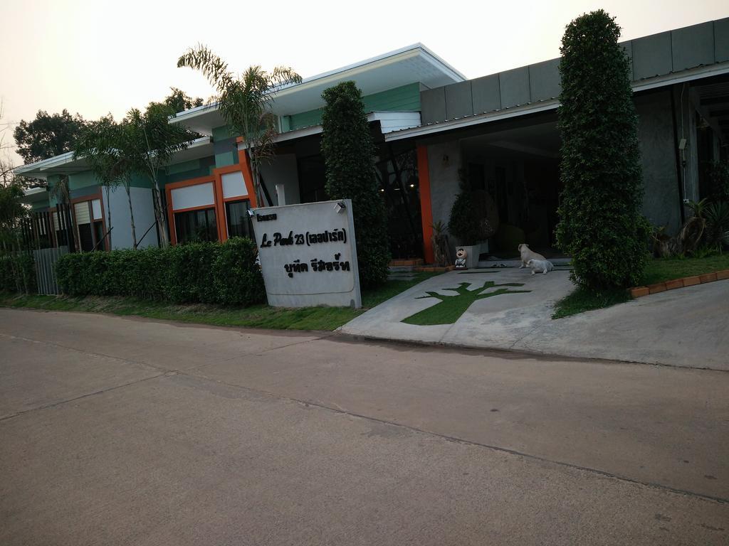 Le Park 23 Boutique Resort Roi Et Esterno foto