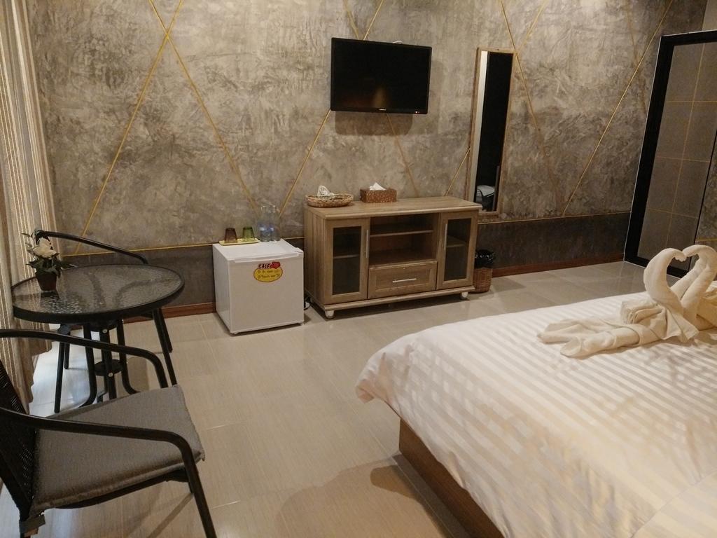 Le Park 23 Boutique Resort Roi Et Esterno foto