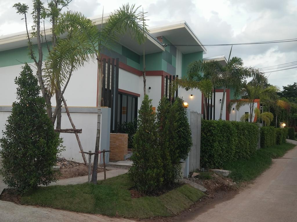Le Park 23 Boutique Resort Roi Et Esterno foto