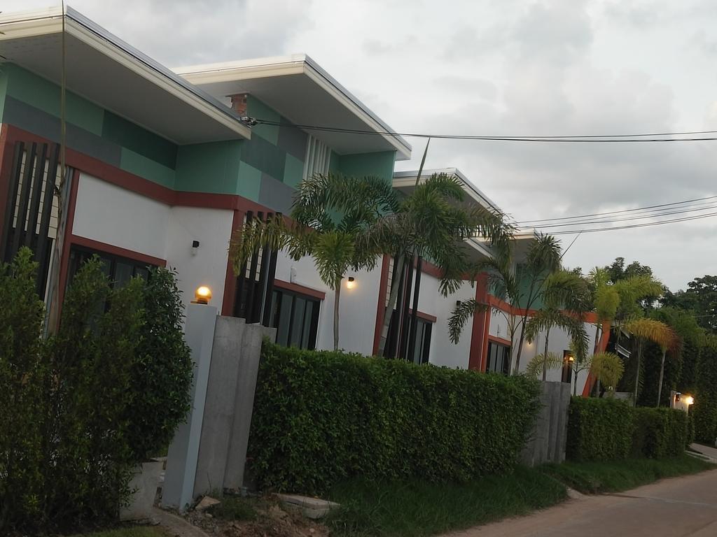 Le Park 23 Boutique Resort Roi Et Esterno foto